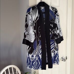 Chico's Black and Blue Printed Open-Front Kimono Jacket